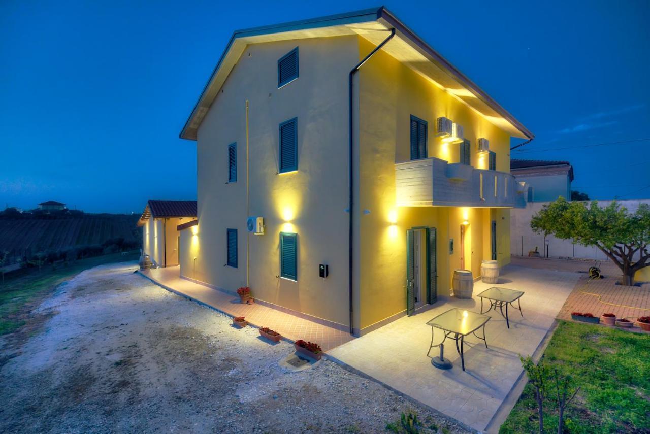 La Casa Del Vino - B&B Tollo Esterno foto